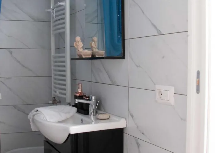 Fly Bed and Breakfast