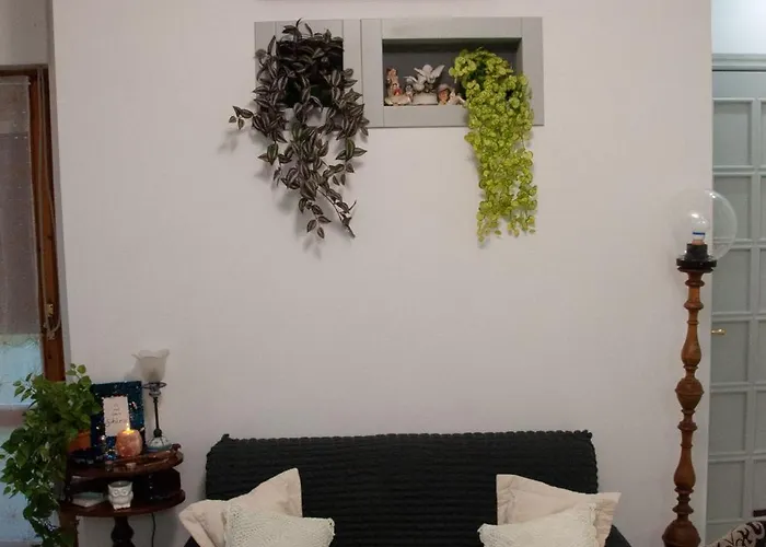 Fly Bed and Breakfast 3*