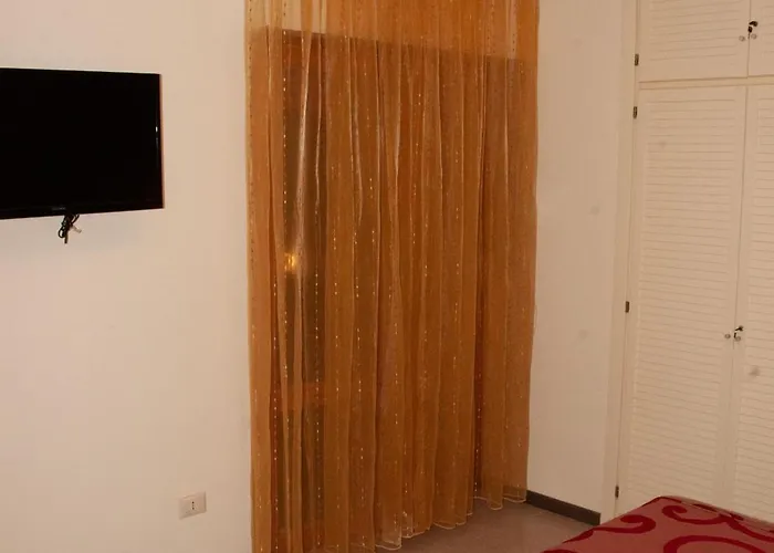 Bed and Breakfast Fly 3*